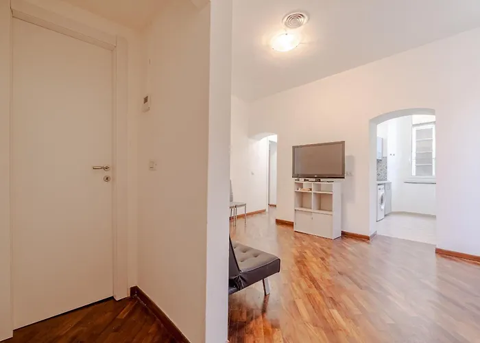 Guesthost - Principe Fs Roomy X5 Apartamento Génova